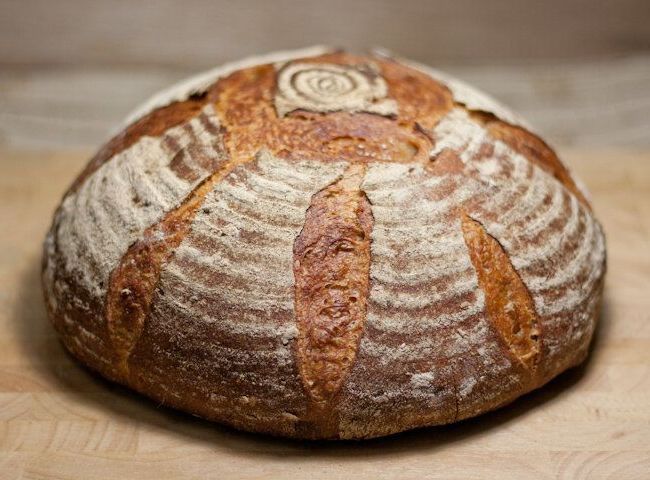 ხორბლის კოვრიგის (მრგვალი პურის) რეცეპტი მთელმარცვლოვანი ფქვილით