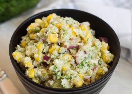 სალათი ყვავილოვანი კომბოსტოთი და სიმინდით