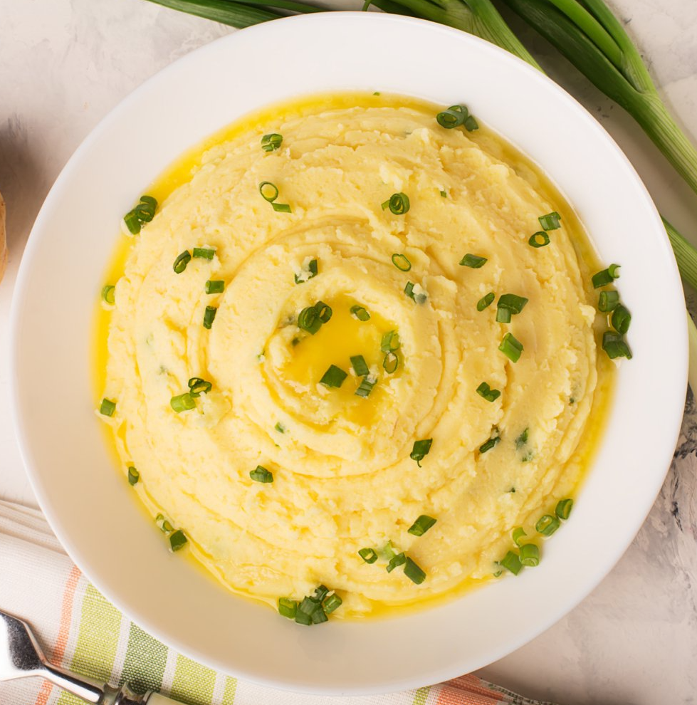 კარტოფილის პიურე მწვანილითა და სუნელებით